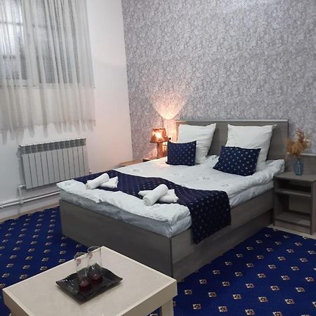 Lind Guest House B&B Guiumri Exterior foto