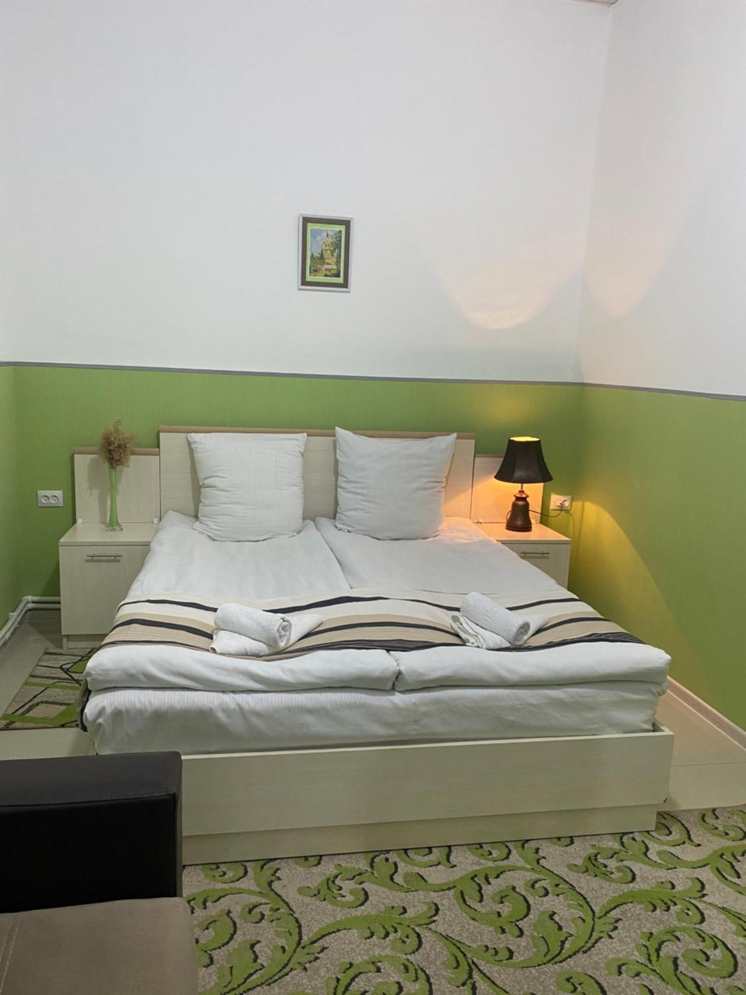 Lind Guest House B&B Guiumri Exterior foto